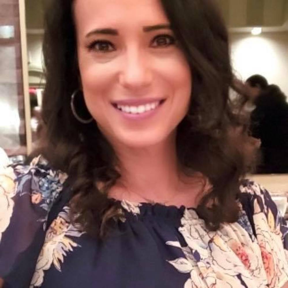 Meet your Posher, Shana